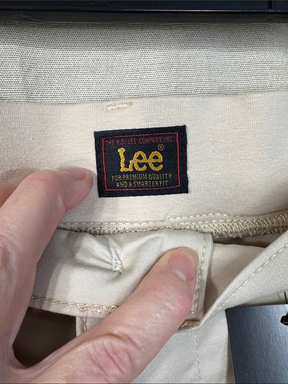 Lee Shorts Tan Cargo Style in Size 24W  NWT - Picture 12 of 15